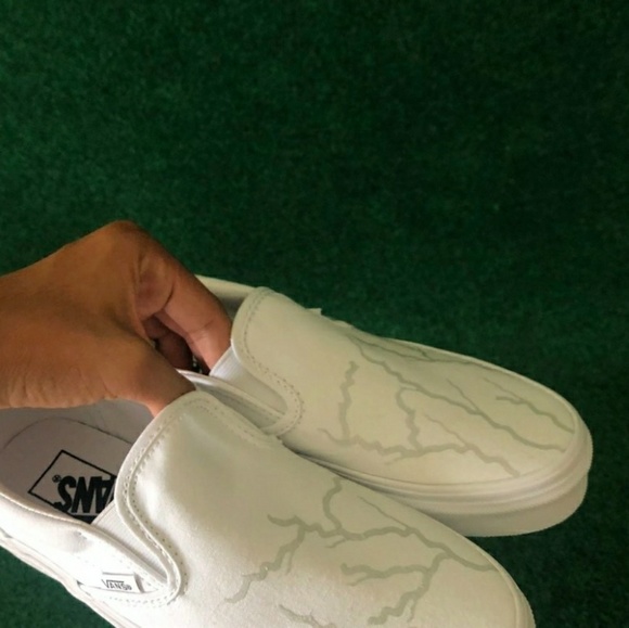 🆕Reflective lighting vans - Picture 2 of 2